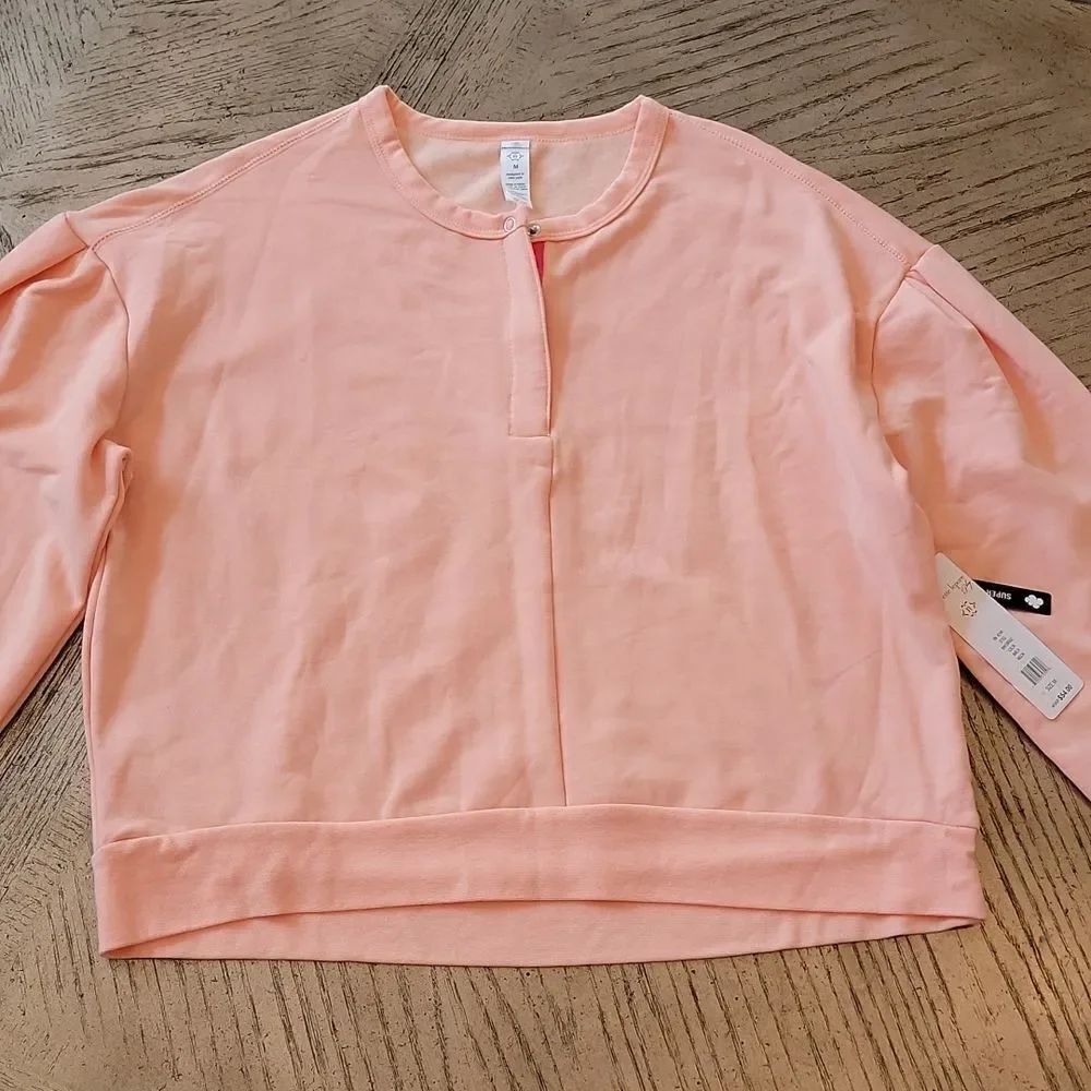 Nanette Lepore size M super soft sweater NWT 🤍